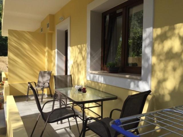 Natashas Apartments إيبسوس المظهر الخارجي الصورة