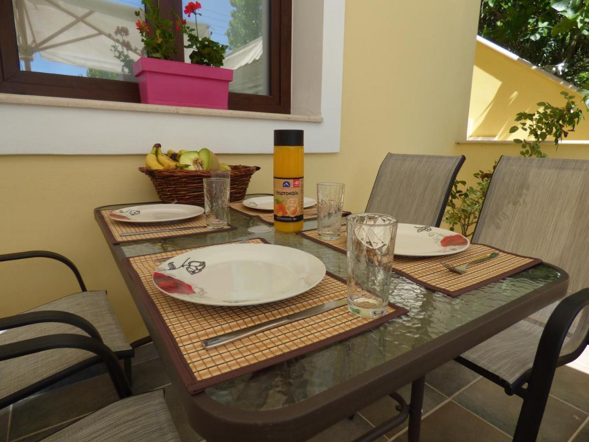 Natashas Apartments إيبسوس المظهر الخارجي الصورة
