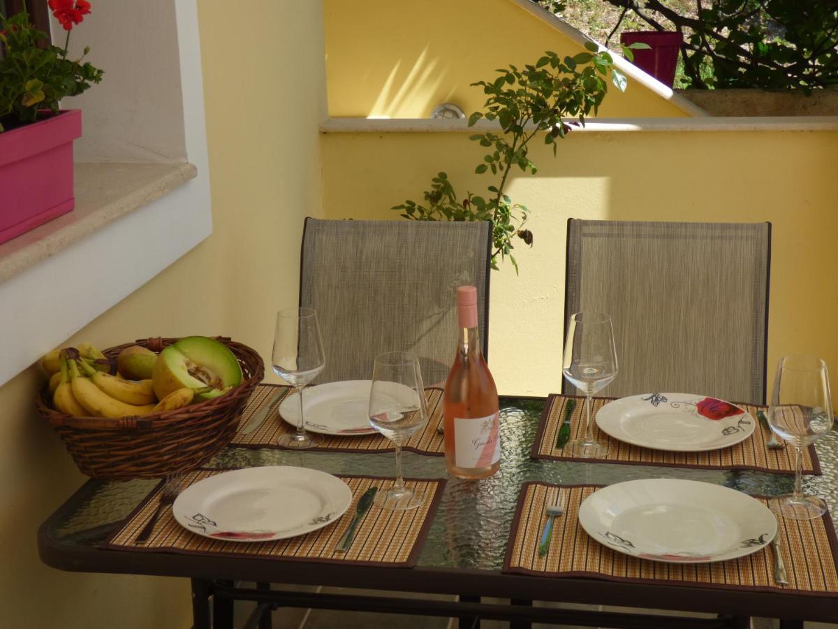 Natashas Apartments إيبسوس المظهر الخارجي الصورة