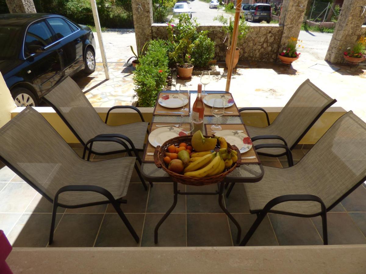 Natashas Apartments إيبسوس المظهر الخارجي الصورة